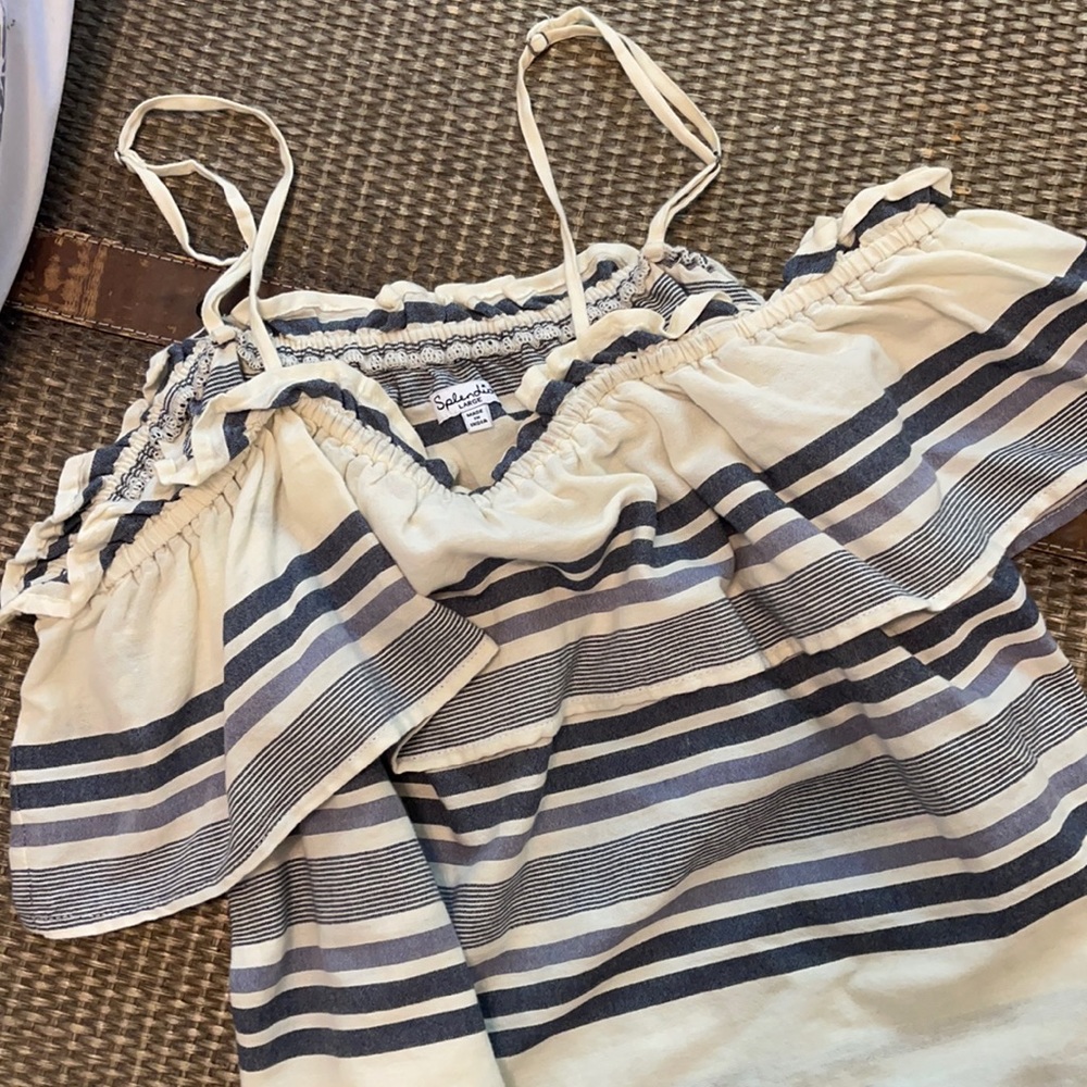 Great Summer top! Great condition. Worn once!